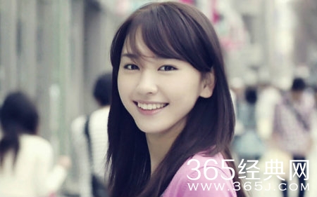 【娱情小卖部】四十五期：提到笑起来很舒服很治愈的明星，你们第一个想到谁？