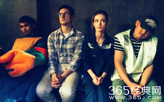 战斗民族养成记电影是电视剧改编的吗 战斗民族养成记电影主要讲了什么 故事背景介绍