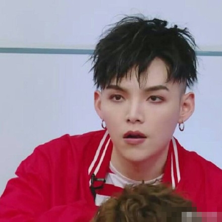 偶像联系生朱星杰是谁 朱星杰个人资料背景介绍及微博昵称