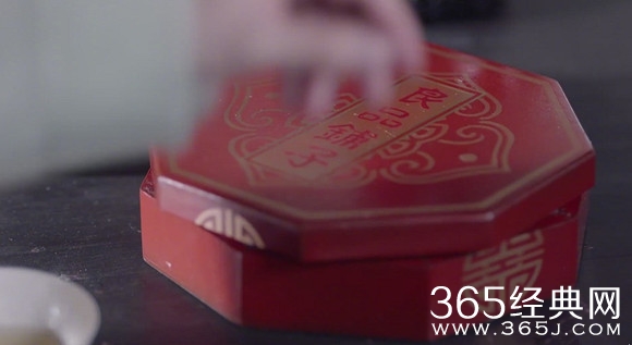 【卫视剧能说】第八十二期：《烈火如歌》开播被指广告植入太明显，其实比它们的植入更直接！