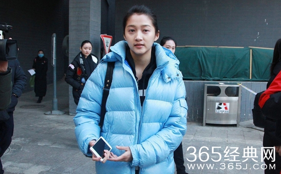 【娱情小卖部】五十一期：关晓彤并非跑男录制嘉宾，违反北电规定，北电发话警告