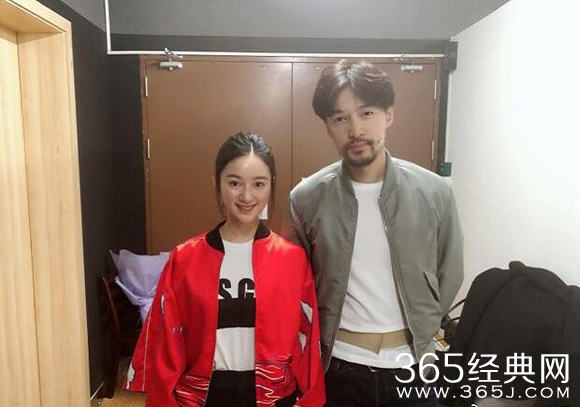 胡歌郭晓婷同框照曝光，网友：又是一波回忆杀