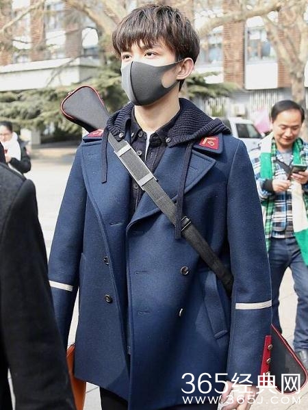 北电复试第二天，童星吴磊现身表演舞剑