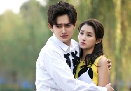 【娱情小卖部】五十一期：关晓彤并非跑男录制嘉宾，违反北电规定，北电发话警告