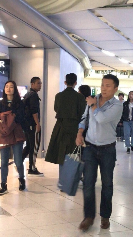 张翰机场四处兜圈，疑似迷路