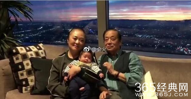 82岁“福娃之父”韩美林得子