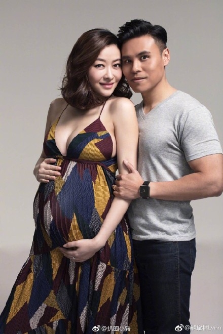 熊黛林孕肚照曝光，即将生产