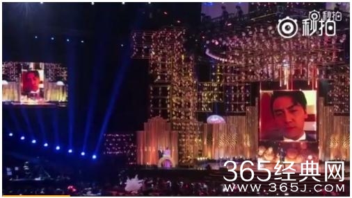 郭京飞代替雷佳音领奖，二人隔空互怼