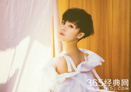 歌手2018补位歌手郁可唯演唱什么歌曲