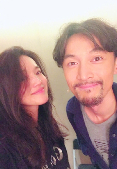 舒淇晒与胡歌同框照，八小时的如梦之旅