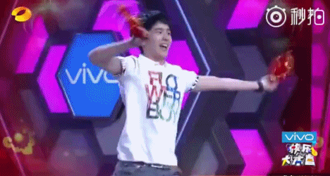 【娱情小卖部】五十七期：刘昊然小学同学录很皮，绰号刘肉球，网友：字写的真丑