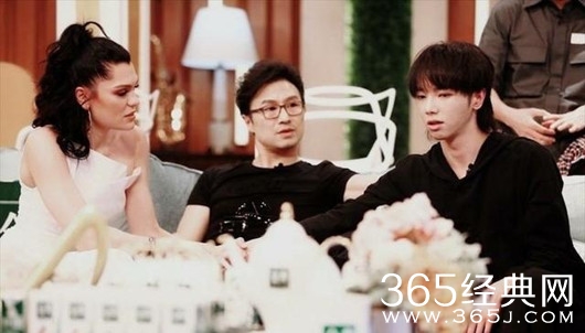 2018歌手汪峰华晨宇不和是怎么回事 发生了什么