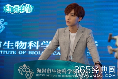 【最夯剧集社】第五十三期：2017年火的几位小鲜肉，2018年将会被这几位取代?