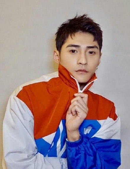 【娱情小卖部】六十二期：sunshine组合偶像剧梦重燃，男二跑路男一还在，被Cindy强吻