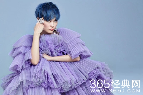 李宇春流行巡演造型曝光，美的不像话