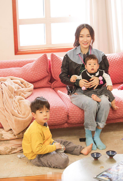 妈妈是超人第3季小嗯哼是弟弟还是妹妹