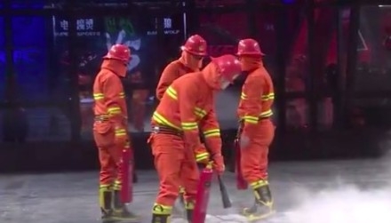 机器人争霸录制现场起火是怎么回事 为什么失火