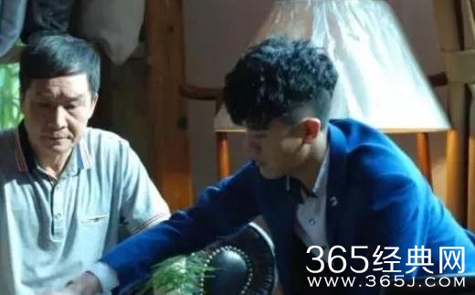 刀锋下的替身陆安明被救出去了吗