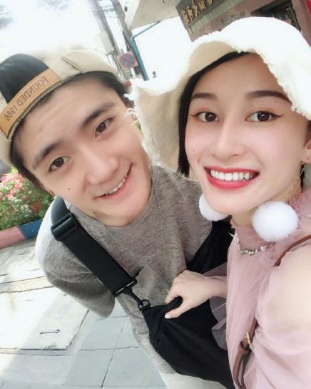 易烊千玺被选手辱骂，节目组要求其公开道歉