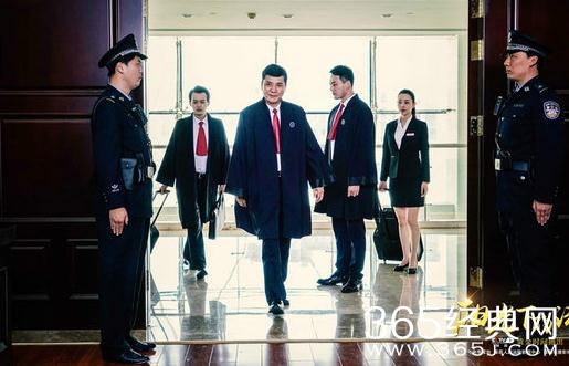 阳光下的法庭宁佳怡结局如何和鹿鸣在一起了吗
