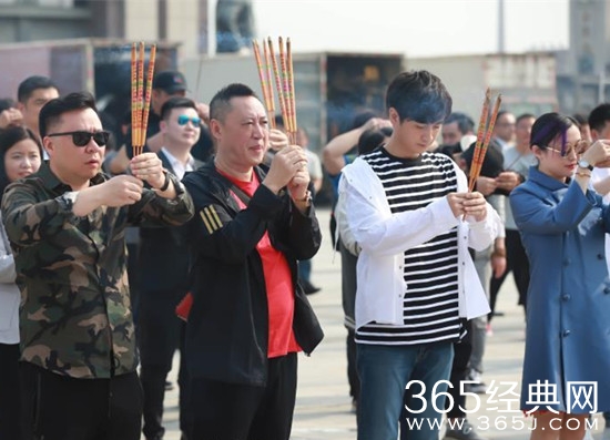 一场遇见爱情的旅行开机 陈晓搭档景甜组CP