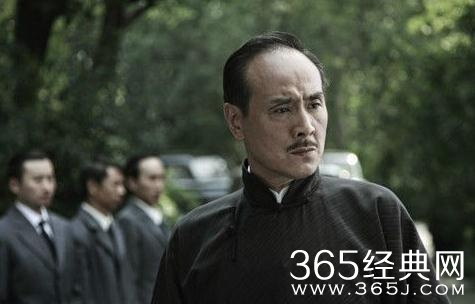 魔都风云叶飞喜欢的人是谁 萧瑶还是李蓉