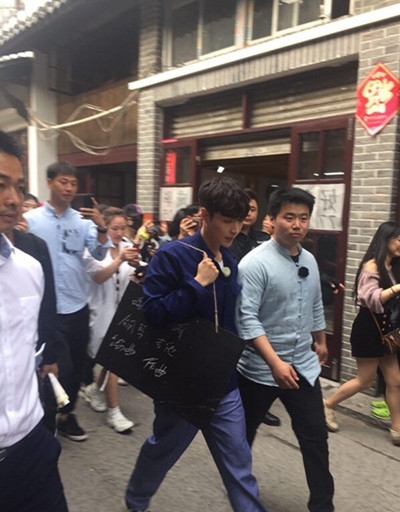 极限挑战4乐清录制 男人帮体验当地抬阁 抬阁是什么