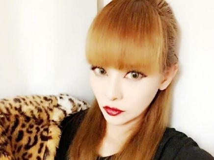 丁小芹获刑3年半，时尚教主今变诈骗犯