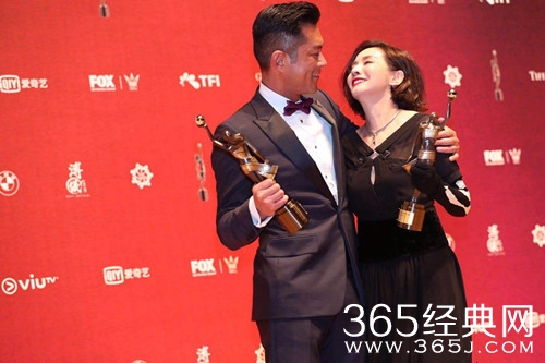 毛舜筠获金像奖影后，流泪发表获奖感言