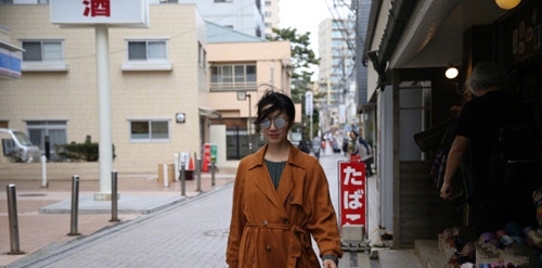 孙莉晒黄磊视觉下的自己，狗粮猝不及防