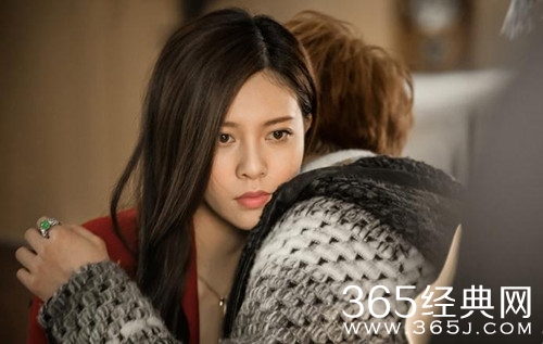 【就是个水槽】：靳东龙器即将上线！盘点那些在玉器道具上砸钱用真货的影视剧