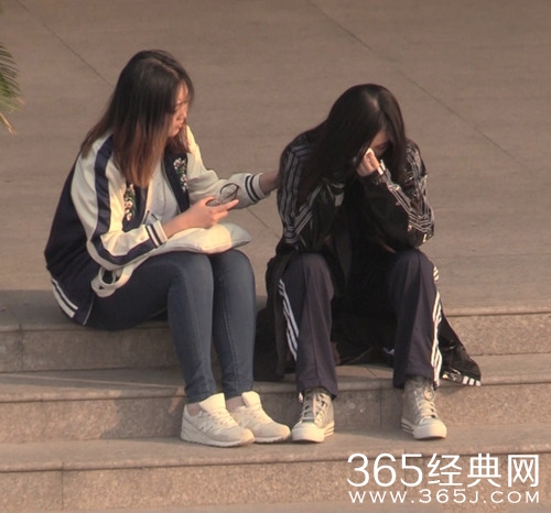 徐冬冬医院门口痛哭，让人心疼