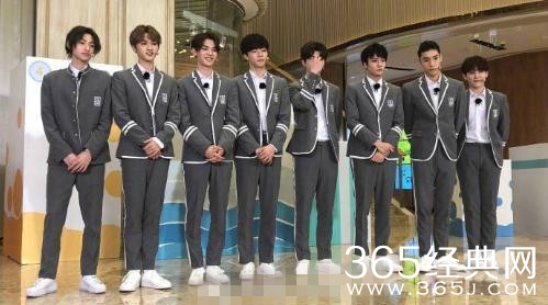 奔跑吧2苏州站跑男撕名牌分组是怎样的