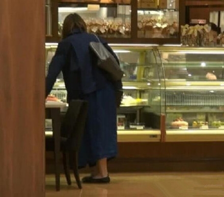 余文乐老婆巨肚曝光，预产期将在6月份