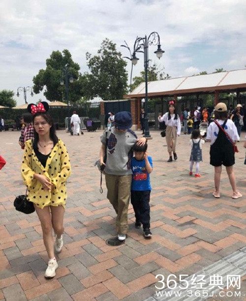 偶遇黄圣依安迪，网友：母子关系真好