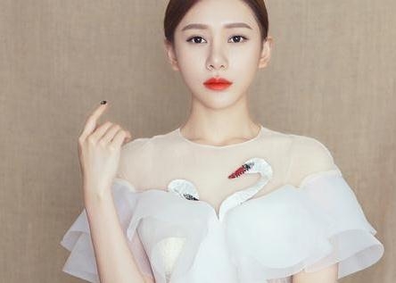 如果爱万嘉妮是谁演的 冯若绮个人资料介绍