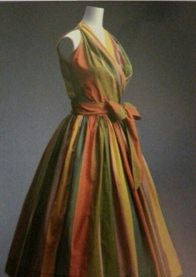 【就是个水槽】第七十七期：从爱情的边疆看服装流行！别不信，其实你的奶奶比你潮多了