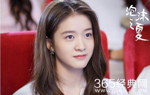 【就是个水槽】第七十八期：泡沫之夏又出新版？！夸张到尴尬的原著外貌描写和新旧版选角对比了解一下？