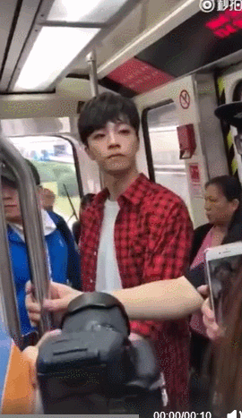 偶遇陈立农，清爽造型非常养眼