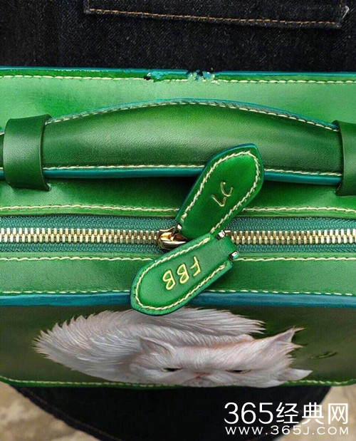 李晨送范冰冰的520礼物，包包很走心