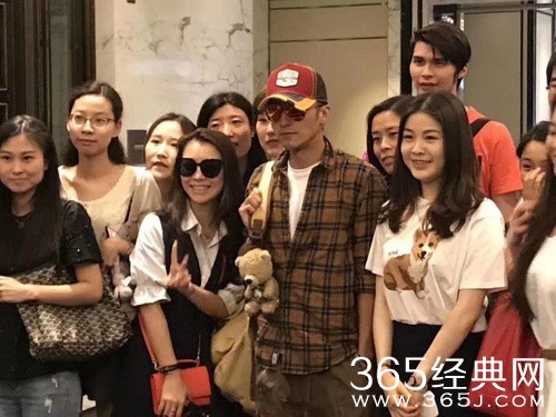 偶遇谢霆锋，在录制新一季《中国新歌声》