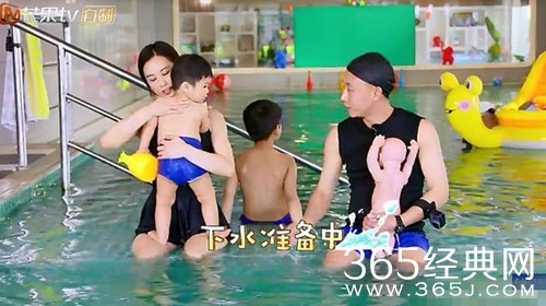 妈妈是超人3黄圣依带弟弟游泳忽略安迪感受 心疼安迪