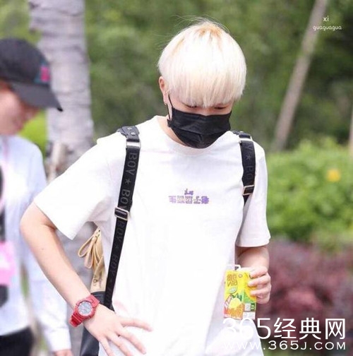 【综艺甜饼】第137期：欺负来自泰国的sunnee不认识中文，这位黑粉太过分