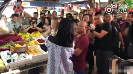 谢娜抱娃在菜市场买菜录综艺 这是什么综艺节目