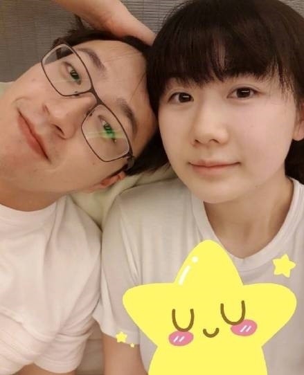 福原爱凌晨失眠连发三条微博，向老公隔空撒娇