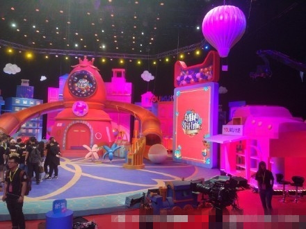 坦白吧！花花世界在哪个台播出 每周几几点更新