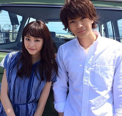 三浦翔平承认与桐谷美玲恋情，否认婚期