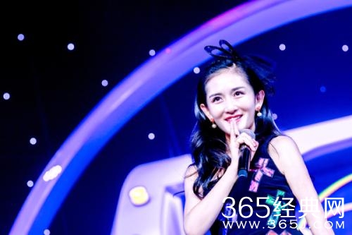 快乐中国毕业歌会主持阵容都有谁 有谢娜吗