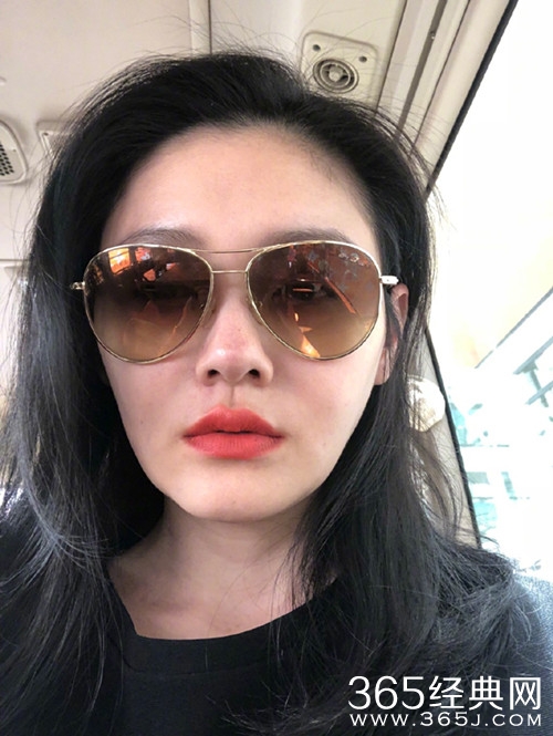 大s吐槽美图太假，网友：全网也就大小S拍照不美颜