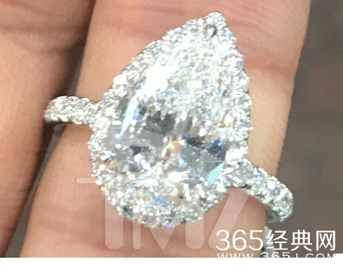 A妹订婚钻戒曝光，与男友仅交往三周